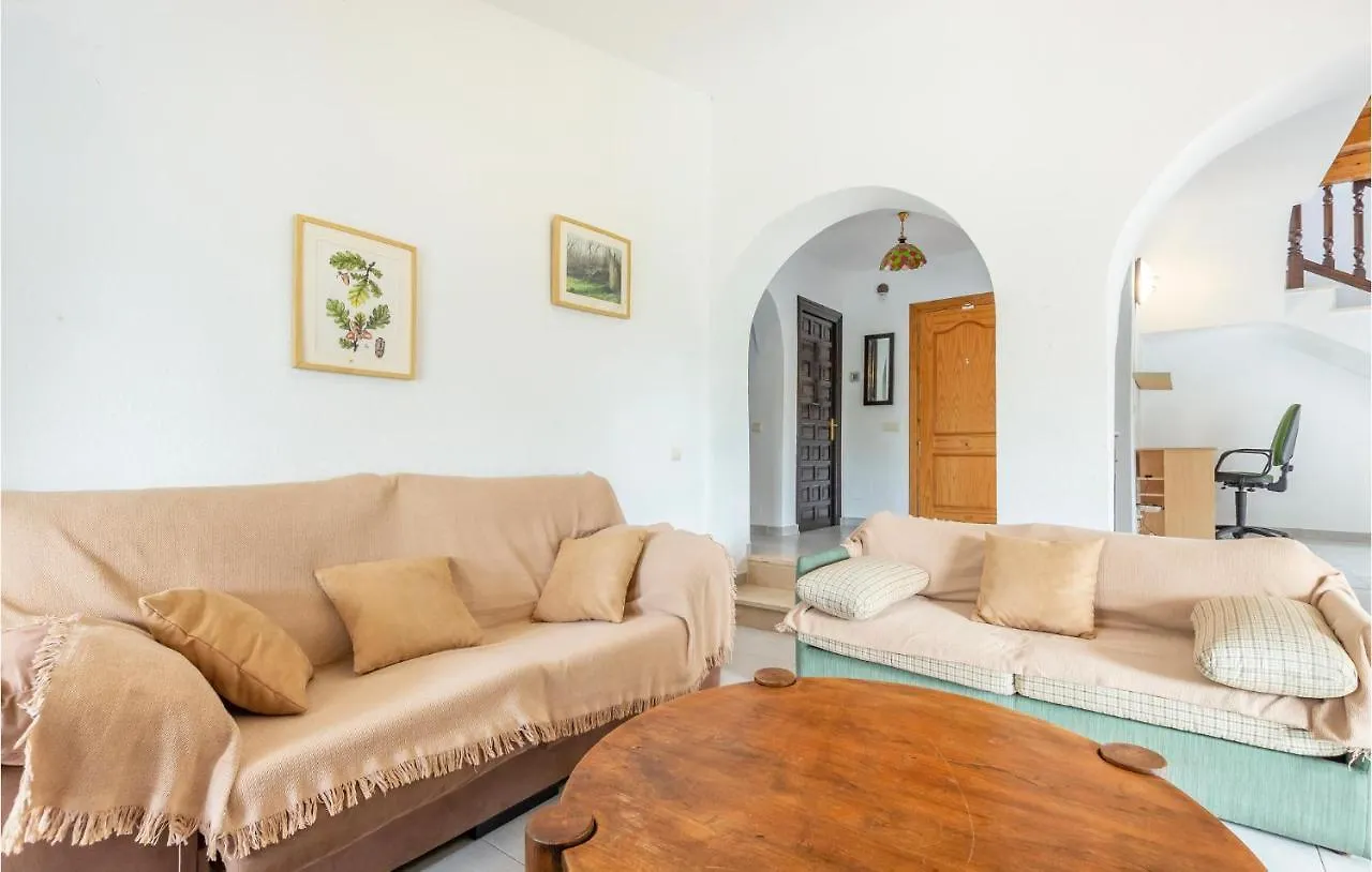度假居 Nice Home In Velez Malaga With Kitchen 阿尔加罗沃